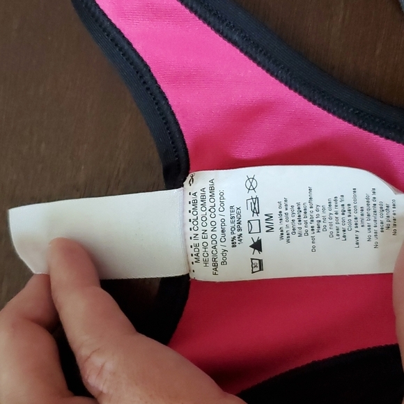 Zumba Wear sz M Women's V Neck Style Dance Workout High Impact Sports Bra - Picture 7 of 9